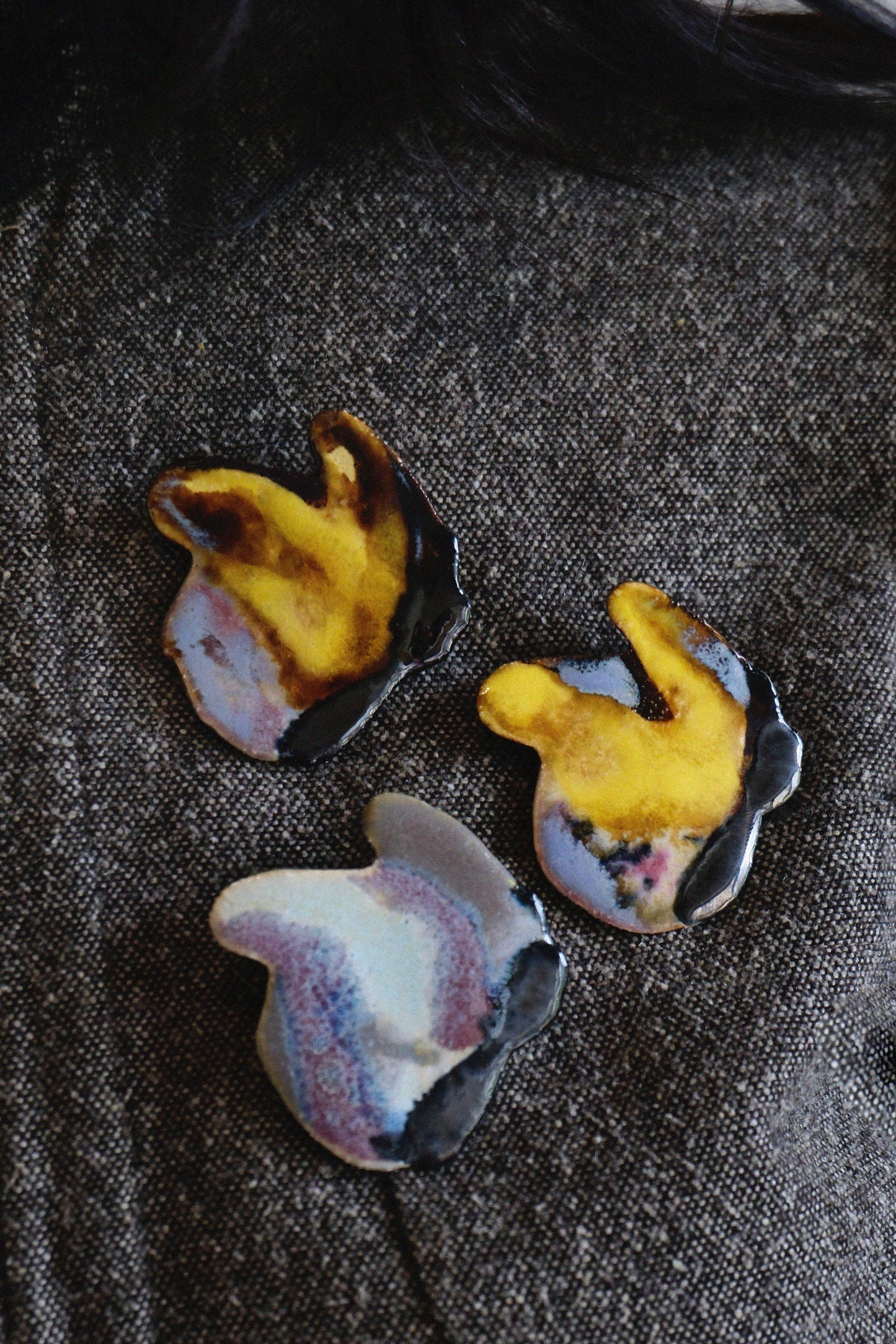 THE STAMP brooch in ππͺπ΄π΅π¦π³πͺπ’