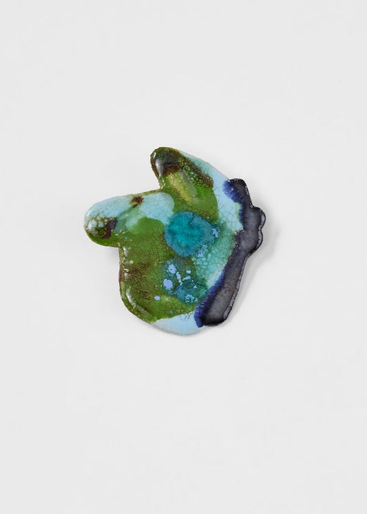THE STAMP brooch in 𝘗𝘰𝘯𝘥